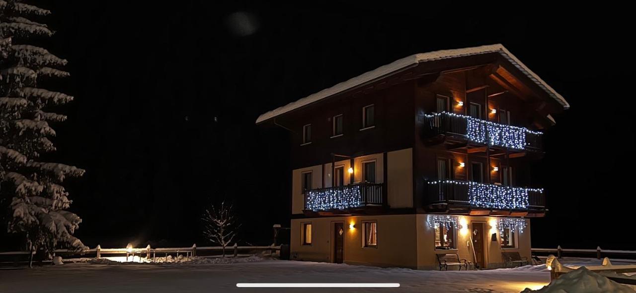 Villa Americana Chambres D'Hotes Champoluc Eksteriør billede