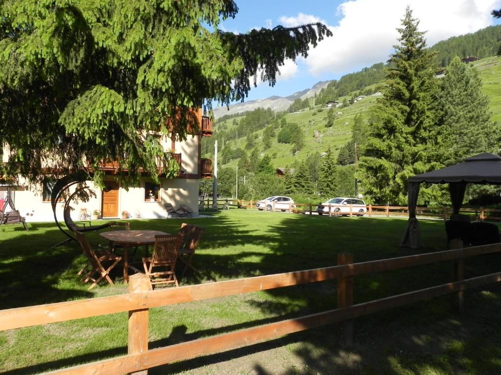 Villa Americana Chambres D'Hotes Champoluc Eksteriør billede