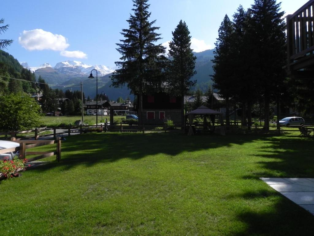 Villa Americana Chambres D'Hotes Champoluc Eksteriør billede