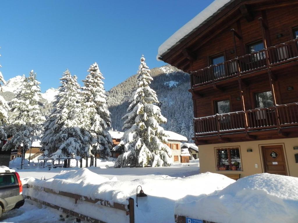 Villa Americana Chambres D'Hotes Champoluc Eksteriør billede